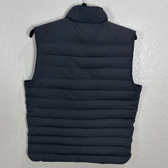 J. Crew Men's Charcoal Quilted Vest,40% feathers,Size M - Picture 6 of 17